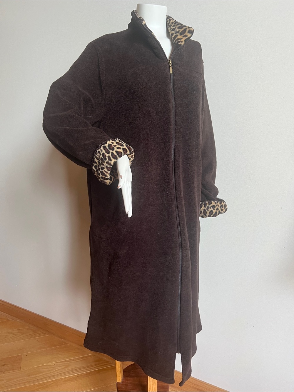 Stan Herman robe zip up Brown Faux-cheetah Fur teddy fleece with pockets
